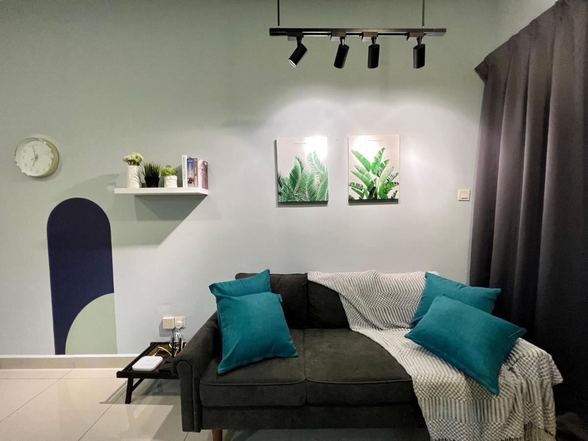 Riverview 8pax 2br In Kbtown Netflix, Wi-fi B-3a-5 * Kota Bharu